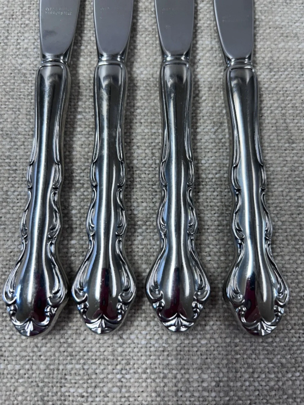 Lot of 4 Reed & Barton Regency Dinner Knives 18/8 Stainless Flatware
